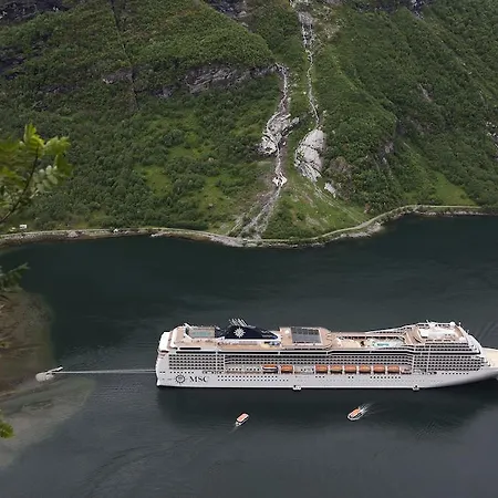 Lantgård Westerås Gard *