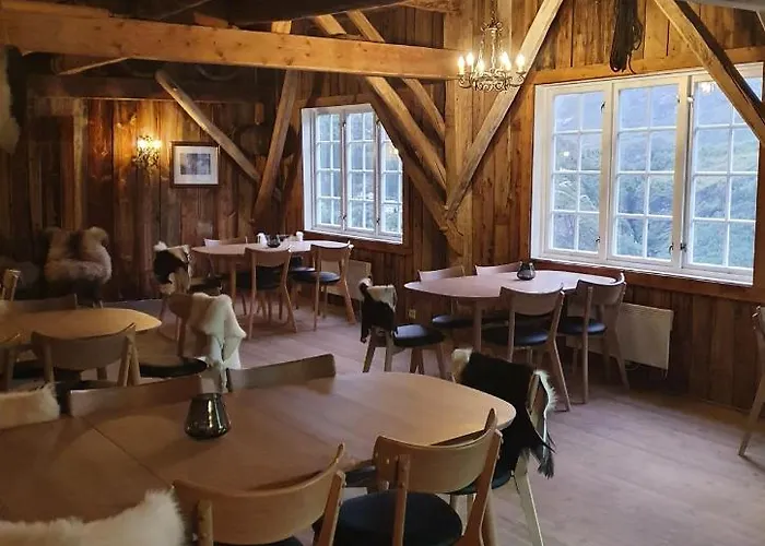 Westeras Gard Farm stay *