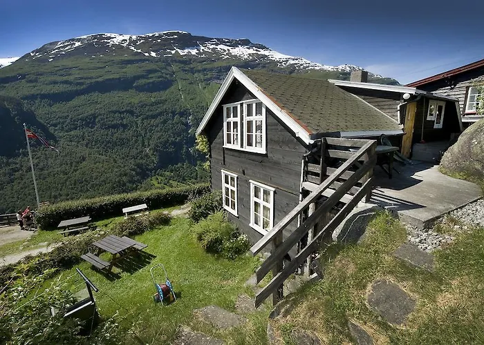 Farm stay Westeras Gard Geiranger